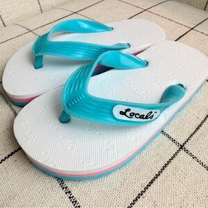 Locals Hawaii Kids Flip Flops 7 Aqua and White NWOT
